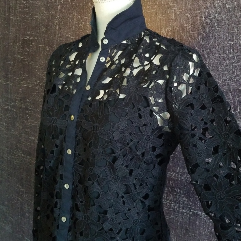 Banana Republic Navy Applique Button Down